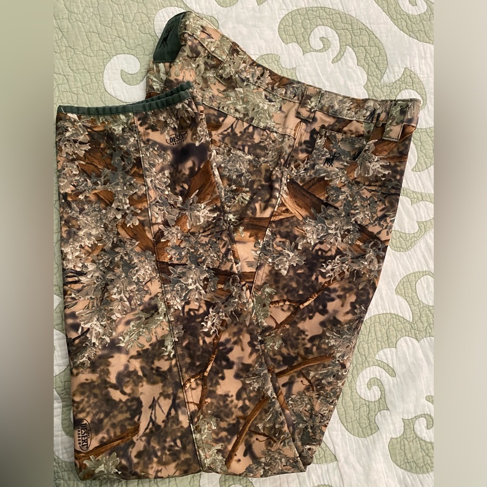 Hidden Mesa camo hunting pants size 40